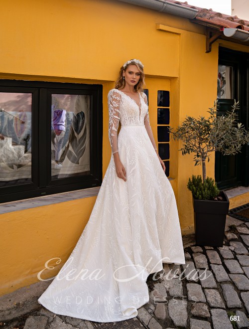Wedding Dresses 681